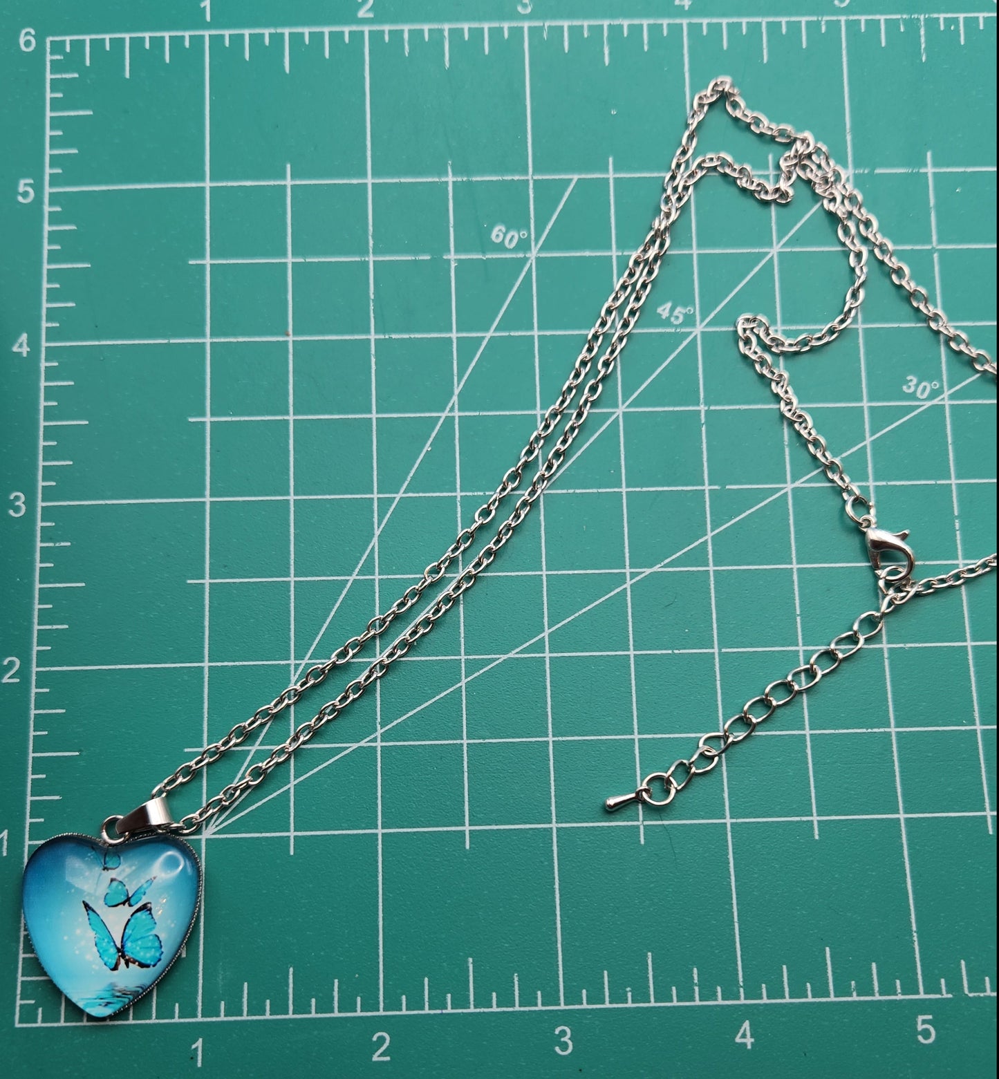 Three Blue Butterfly Pattern with Heart Shape Glass Necklace